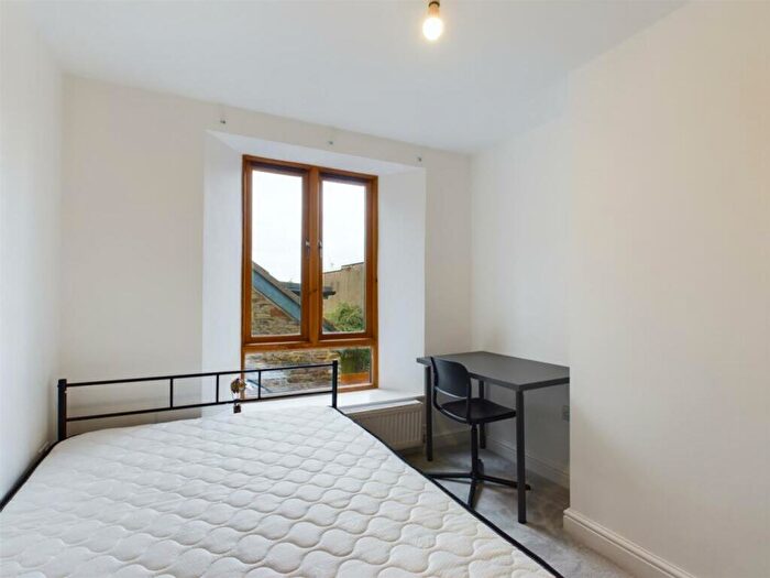 4 Bedroom Flat To Rent In High Street, Bristol, BS16