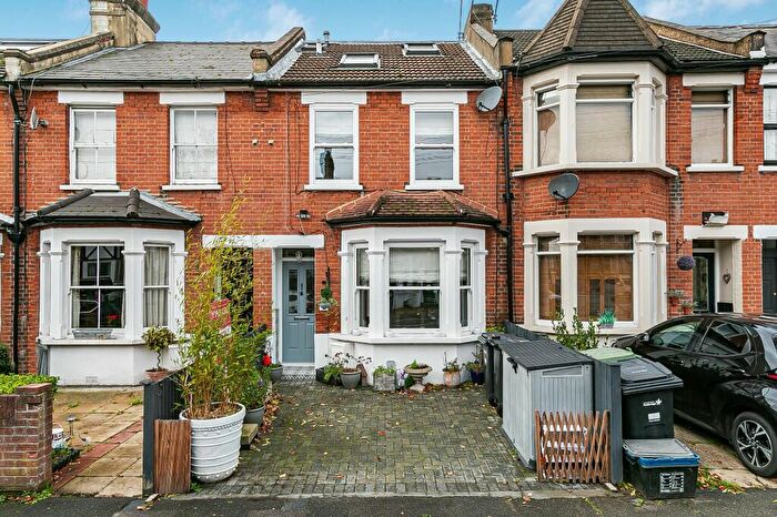 5 Bedroom Terraced House For Sale In Walpole Road, London, E18