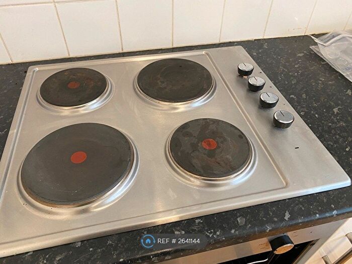 2 Bedroom Semi-Detached House To Rent In Ripon Court, Biggleswade, SG18