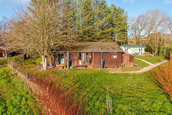 3 Bedroom Detached House To Rent In Sidmouth Road, Aylesbeare, Exeter, EX5