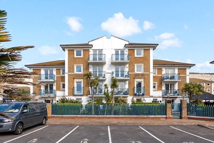 2 Bedroom Flat To Rent In Hamilton Court, Brighton Marina Village, BN2