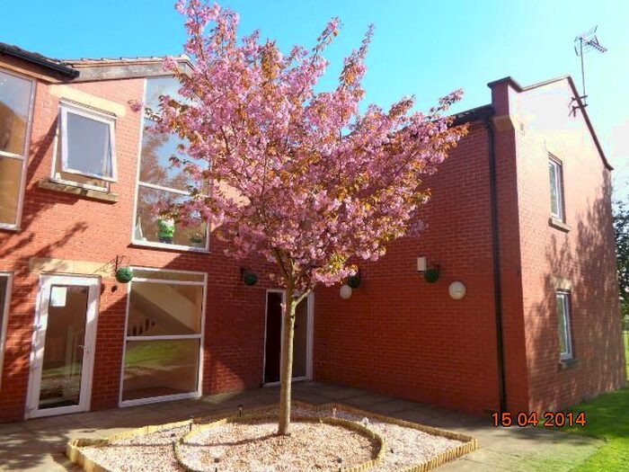 2 Bedroom Flat To Rent In Fernwood Mews, Gainsborough, DN21