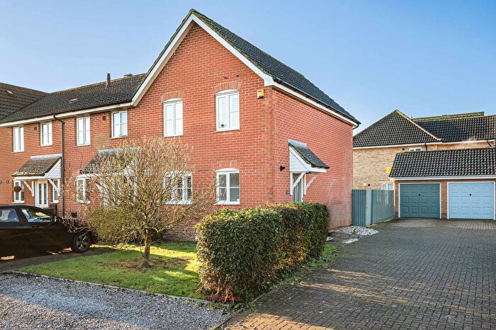 3 Bedroom End Terrace House For Sale In Briars End, Witchford, CB6