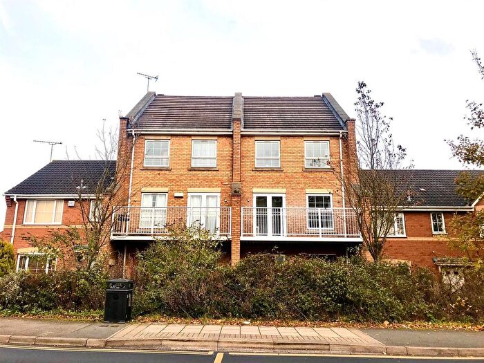 4 Bedroom Town House To Rent In Perchfoot Close, Coventry, CV1
