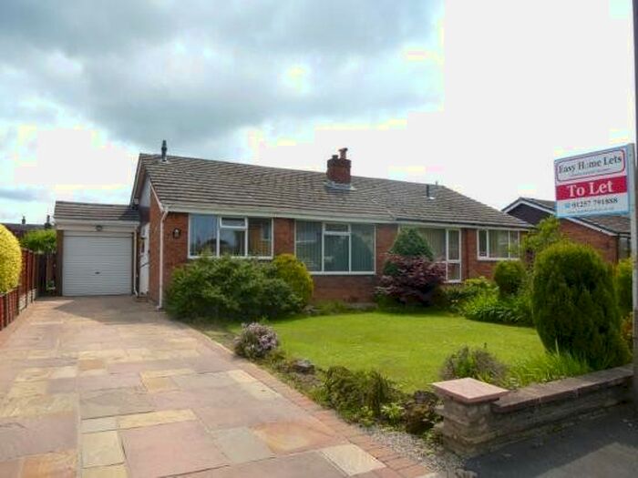 2 Bedroom Semi-Detached Bungalow To Rent In The Hawthorns, Eccleston, Chorley, PR7