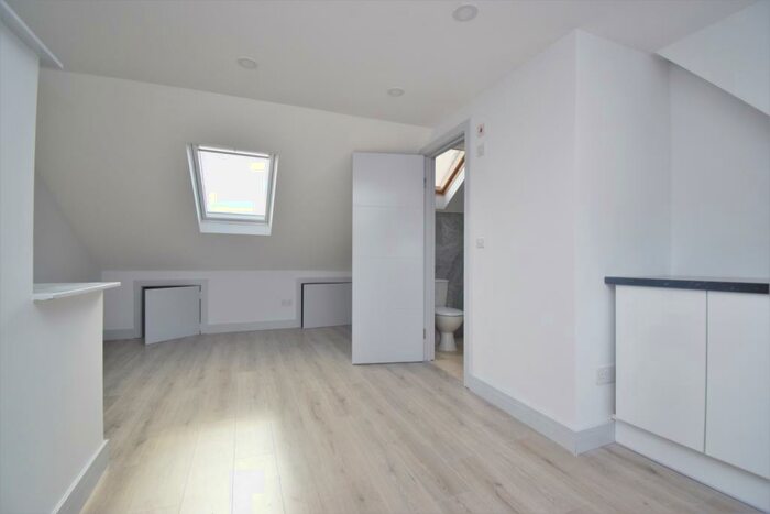 Studio To Rent In George Lane London, SE13