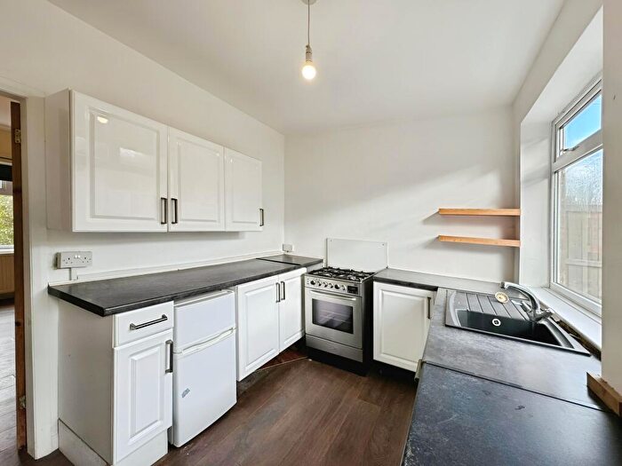 2 Bedroom Terraced House To Rent In Belgrave Boulevard, Leicester, LE4