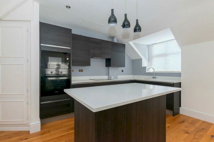 1 Bedroom Flat To Rent In Park Villa, Roundhay, Leeds, LS8