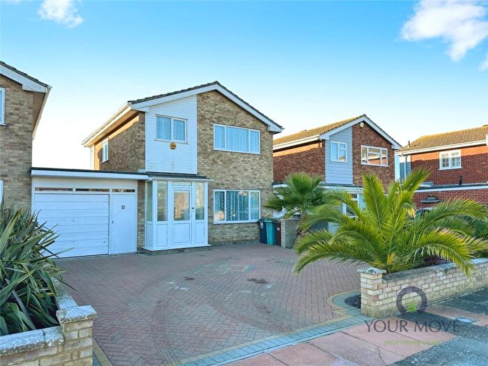 3 Bedroom Link Detached House For Sale In Ramsay Way, Eastbourne, East Sussex, BN23