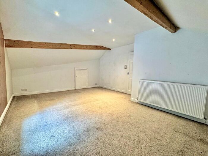 2 Bedroom End Of Terrace House For Sale In East Street, Rawtenstall, Rossendale, Lancashire, BB4