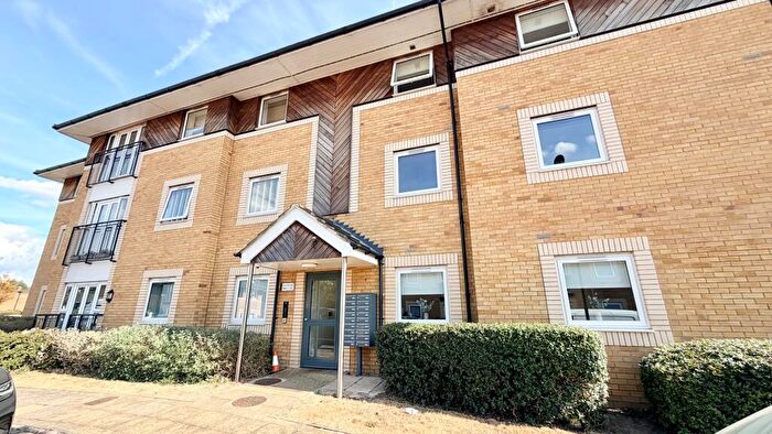2 Bedroom Flat To Rent In Stafford Avenue, Hornchurch, RM11