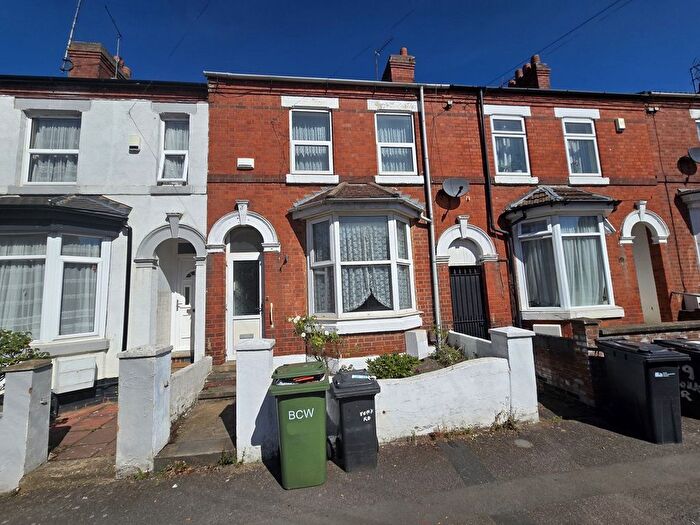 3 Bedroom Terraced House To Rent In York Road, Wellingborough, Northamptonshire., NN8