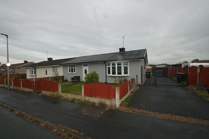 3 Bedroom Bungalow For Sale In Wellswood Road, Ellesmere Port, Cheshire., CH66