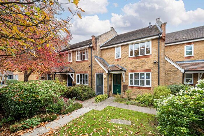 1 Bedroom Flat To Rent In Thames Street, Sunbury On Thames, TW16