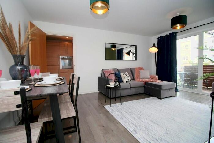 2 Bedroom Flat To Rent In Ezel Ct, Century Wharf, Cardiff, CF10