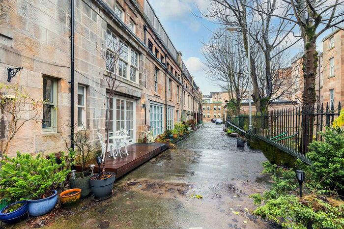 1 Bedroom Mews To Rent In Park Gardens Lane, Park, Glasgow, G3