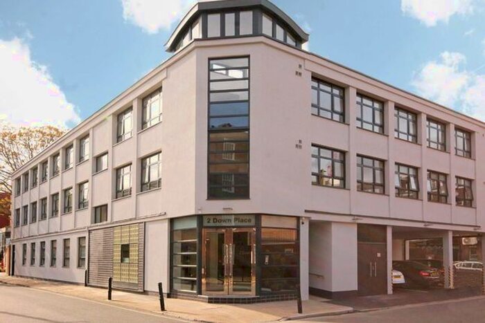 2 Bedroom Flat To Rent In Down Place, London, W6