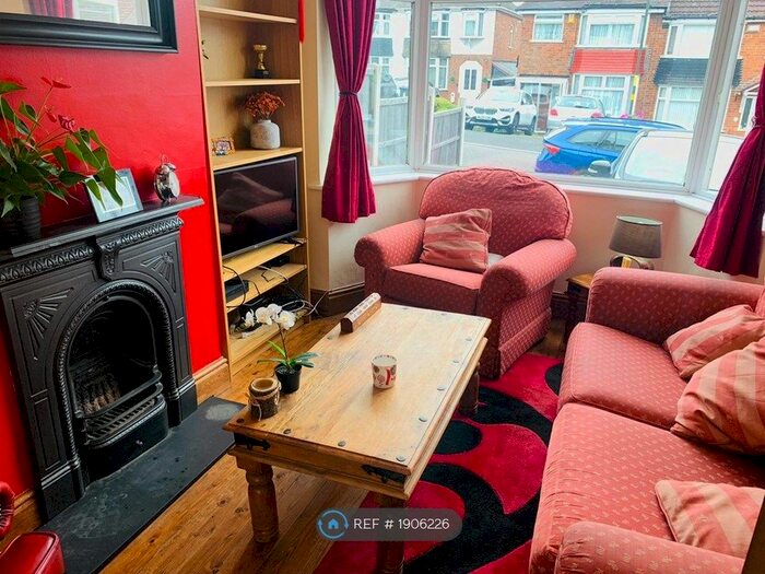 3 Bedroom Terraced House To Rent In Dunster Close, Birmingham, B30