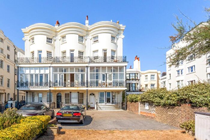 1 Bedroom Flat For Sale In Marine Parade, Brighton, East Sussex, BN2