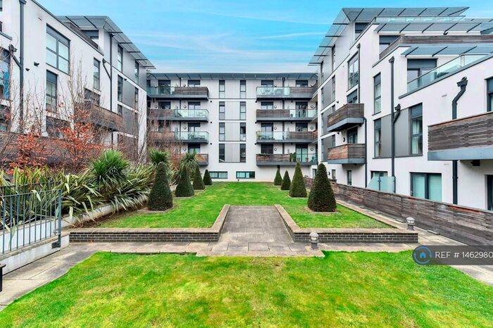 1 Bedroom Flat To Rent In Terrace Apartments, London, N5