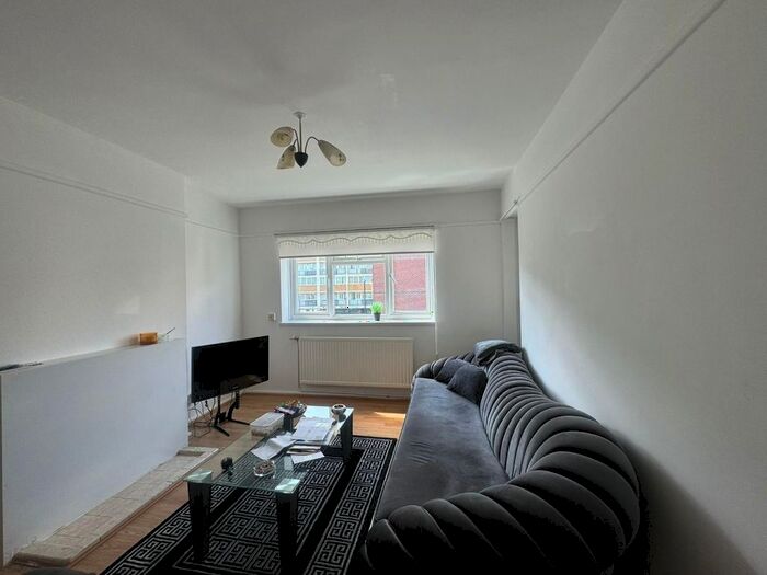 1 Bedroom Flat To Rent In Campsbourne Road, London, N8