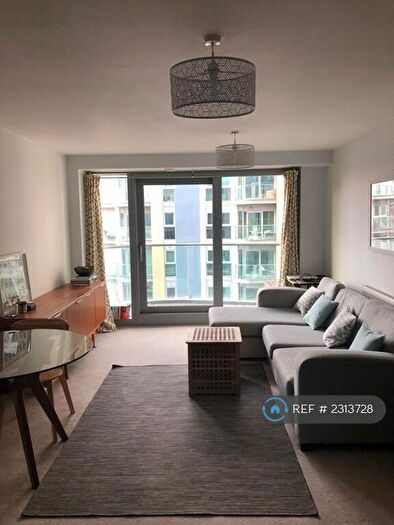 1 Bedroom Flat To Rent In Bridges Court Road, London, SW11