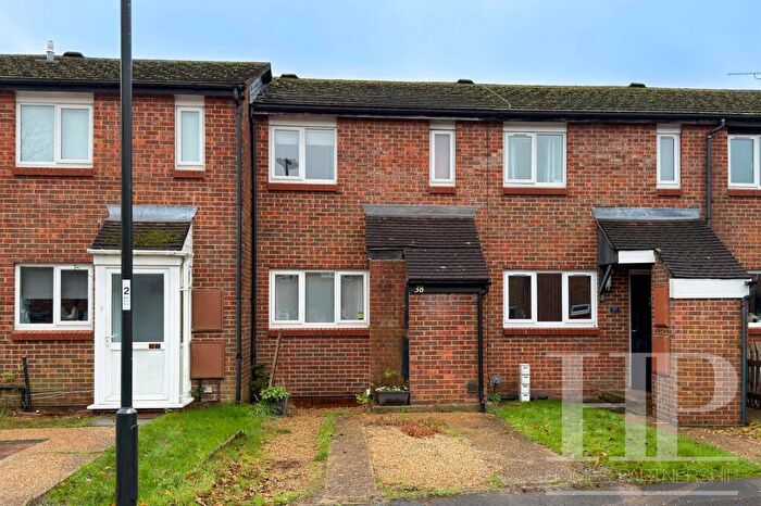 2 Bedroom Terraced House For Sale In Kenilworth Close, Crawley, RH11