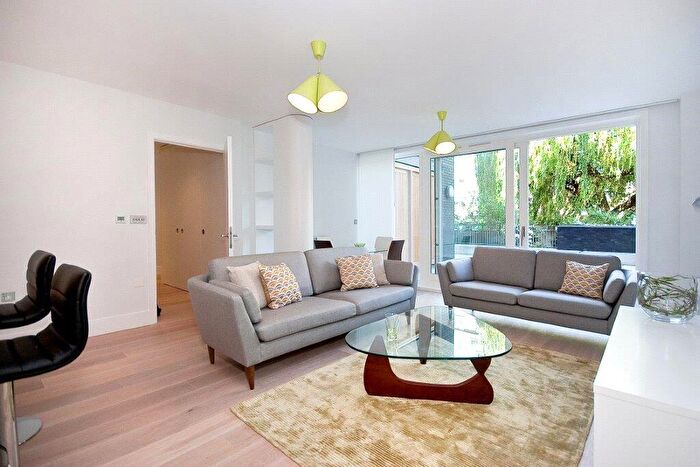 2 Bedroom Apartment To Rent In Wharf Road, N1