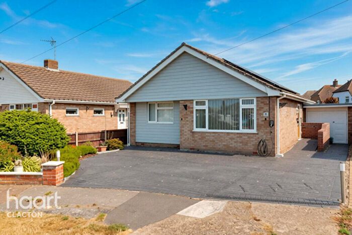 2 Bedroom Detached Bungalow For Sale In Johnston Close, Clacton-On-Sea, CO15