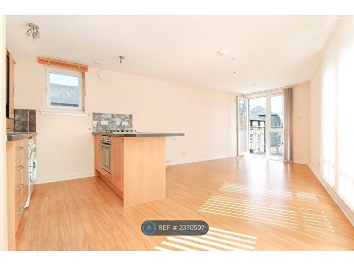 1 Bedroom Flat To Rent In Bonnyhaugh Lane, Edinburgh, EH6
