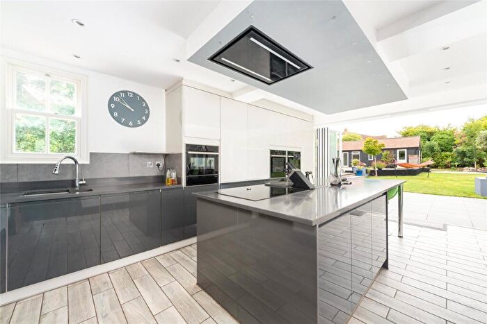 4 Bedroom Detached House For Sale In Green Lane, Letchworth Garden City, Hertfordshire, SG6