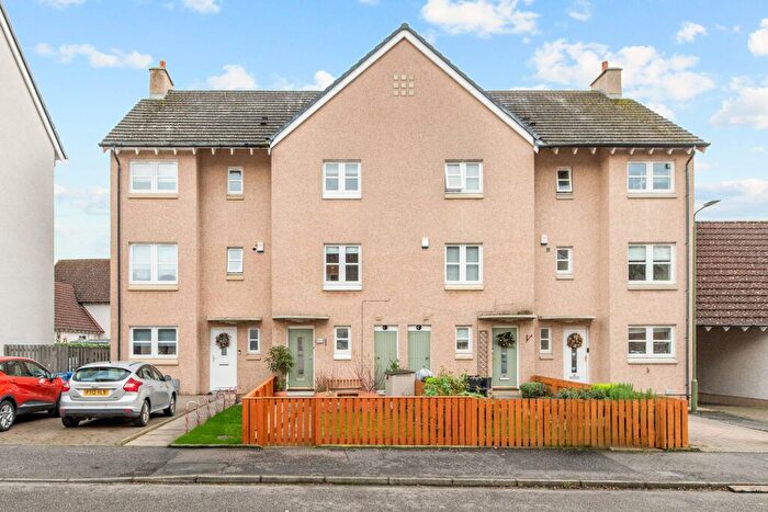 4 Bedroom Terraced House For Sale In Hillside Grove, Bo’Ness, EH51