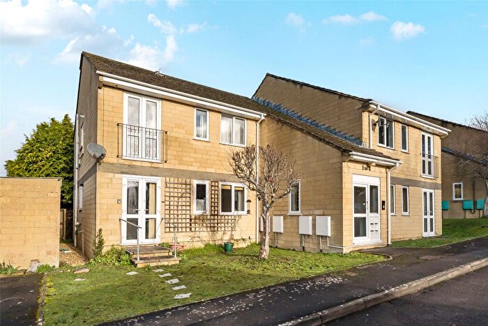 2 Bedroom Flat For Sale In Chaucer Road, Bath, Somerset, BA2