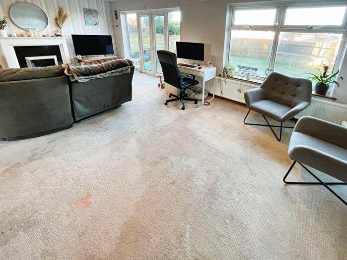4 Bedroom Detached House For Sale In Chatton Close, Bury, BL8