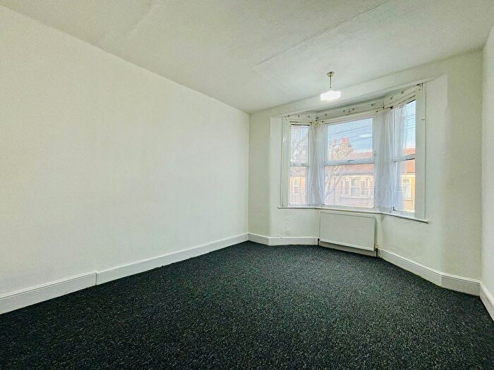 3 Bedroom Terraced House To Rent In Springfield Road, London, E6
