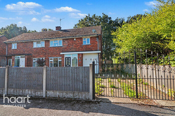 3 Bedroom Semi-Detached House For Sale In Newbolt Road, Balby, Doncaster, DN4