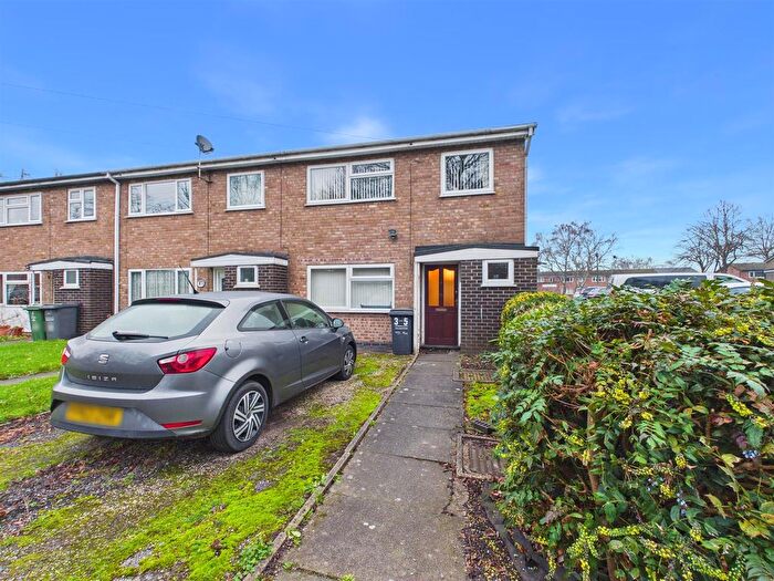 3 Bedroom End Terrace House For Sale In Milton Street, Loughborough, LE11