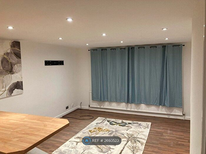 1 Bedroom Flat To Rent In East Herringthorpe, Rotherham, S65