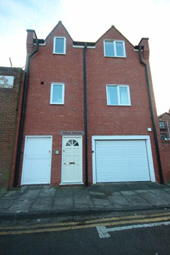 3 Bedroom Flat To Rent In Deva House, Chester, CH3