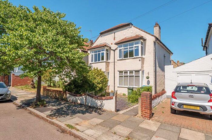2 Bedroom Maisonette For Sale In Clayfarm Road, New Eltham, SE9