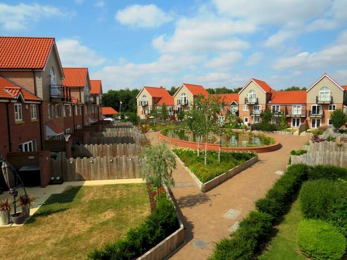 2 Bedroom Apartment To Rent In The Quays, Burton Waters, Lincoln, LN1