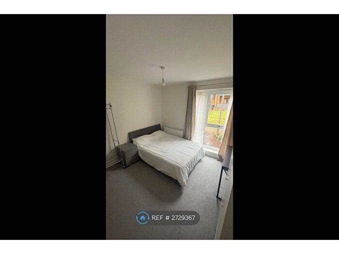 2 Bedroom Flat To Rent In Adele Court, London, N17
