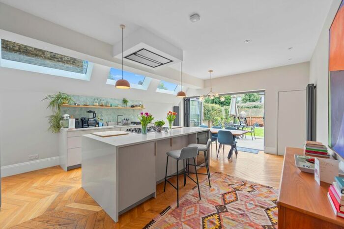 4 Bedroom Terraced House To Rent In Buchanan Gardens, Kensal Rise, NW10