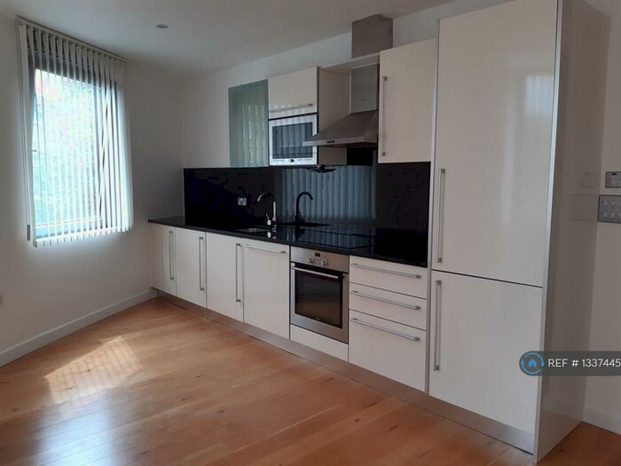 1 Bedroom Flat To Rent In Altutude, East Croydon, CR0