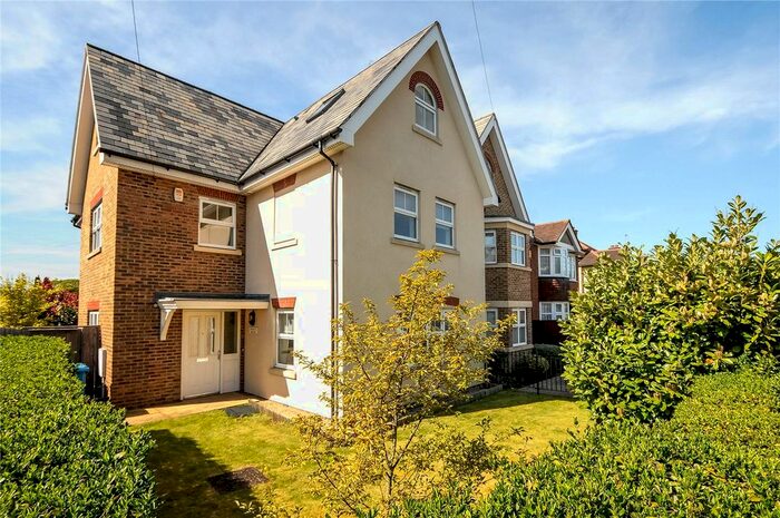 5 Bedroom Semi-Detached House To Rent In Springfield Road, Windsor, Berkshire, SL4