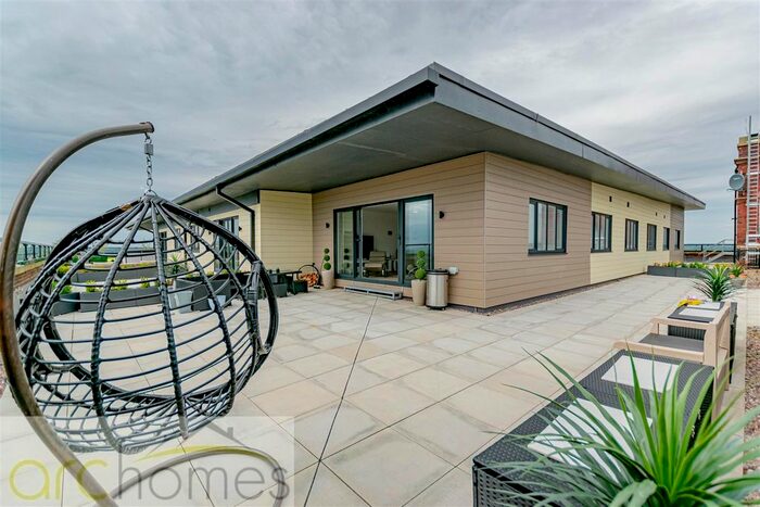 3 Bedroom Flat To Rent In Mather Lane, Leigh, WN7