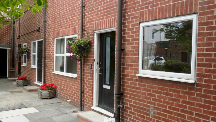 2 Bedroom Flat To Rent In Kittiwake House, Promenade, Whitley Bay, NE26