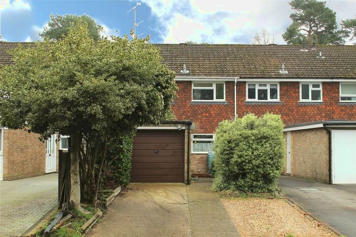 3 Bedroom Terraced House To Rent In Roxburgh Close, Camberley, GU15
