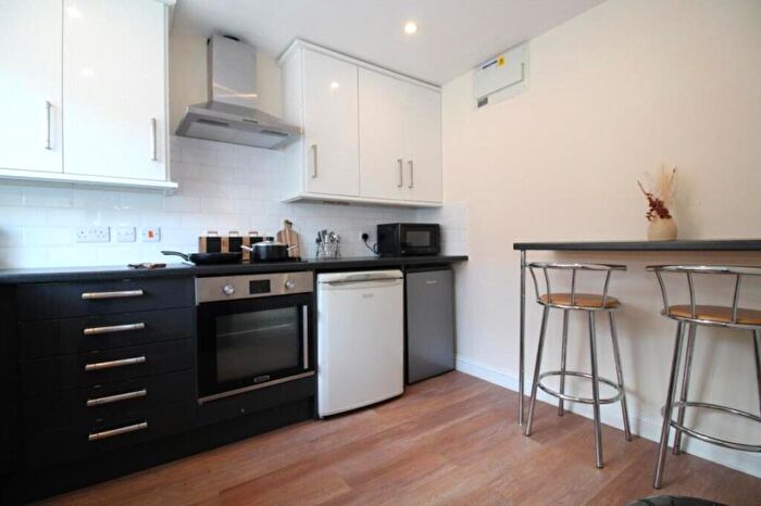 4 Bedroom Property To Rent In Weedington Road, London, NW5
