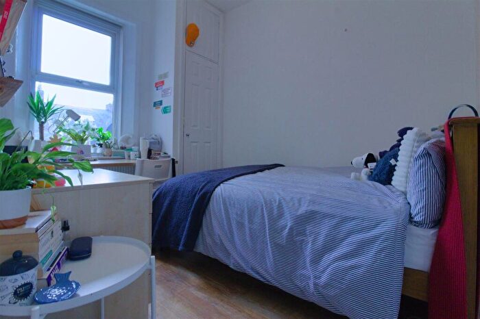 4 Bedroom Flat To Rent In Goldspink Lane, Sandyford, NE2